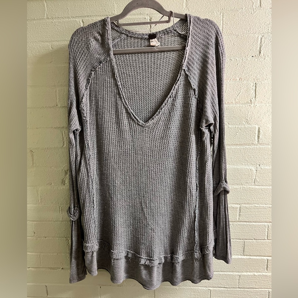 Free People We the Free Waffle Knit Long Sleeve sweater thumb holes medium